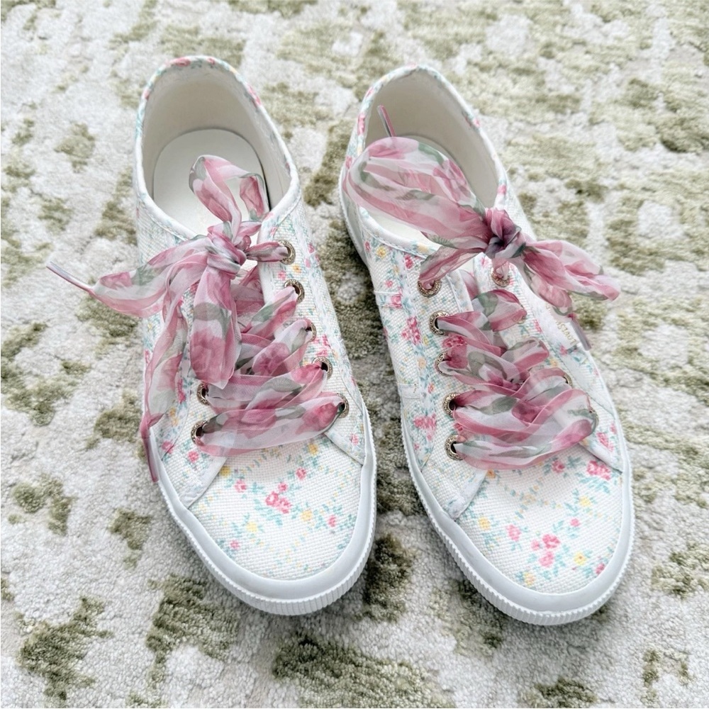 Beautiful Loveshack Fancy × Superga white floral sneakers  size 39/8.5